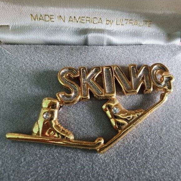 Vintage Diamond 18KT Gold Plated Ski Pin Made in America by Ultralite- Orig. Box - Picture 3 of 13